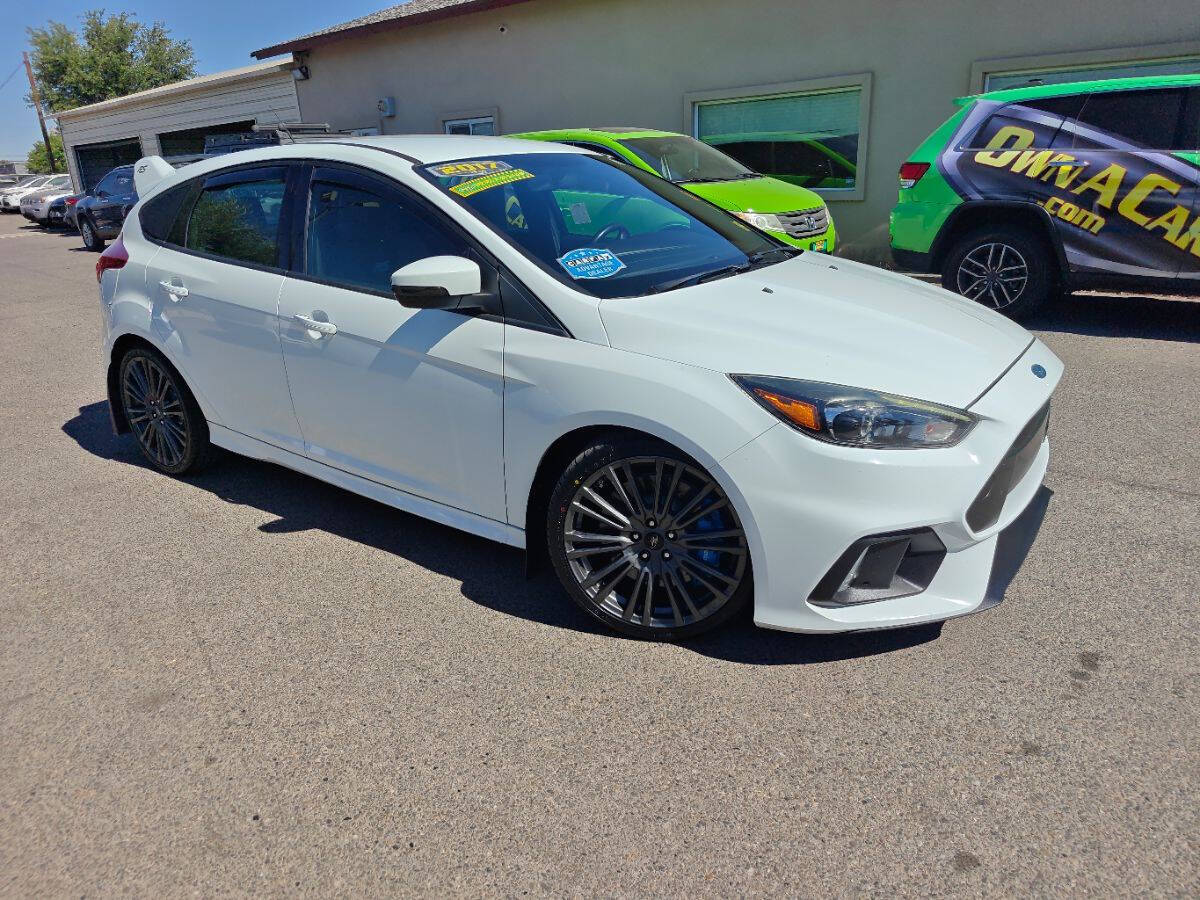 White 2017 Ford Focus RS AWD RS 4dr Hatchback 2
