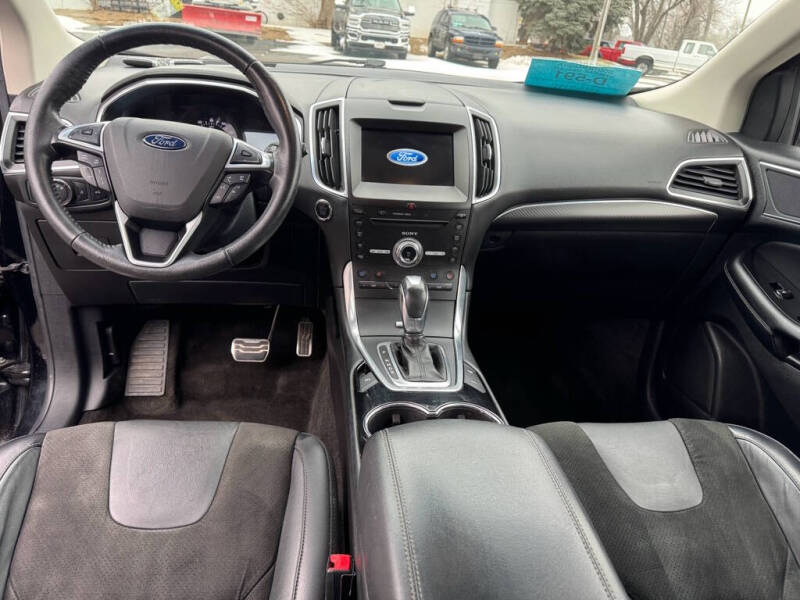 2017 Ford Edge Sport