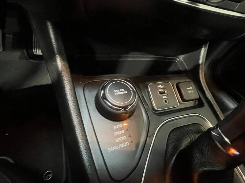 2020 Jeep Cherokee Latitude