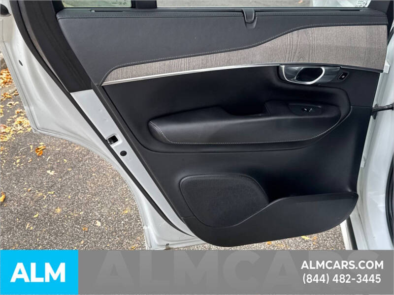 2023 Volvo XC90 B6 Ultimate Bright Theme 7P