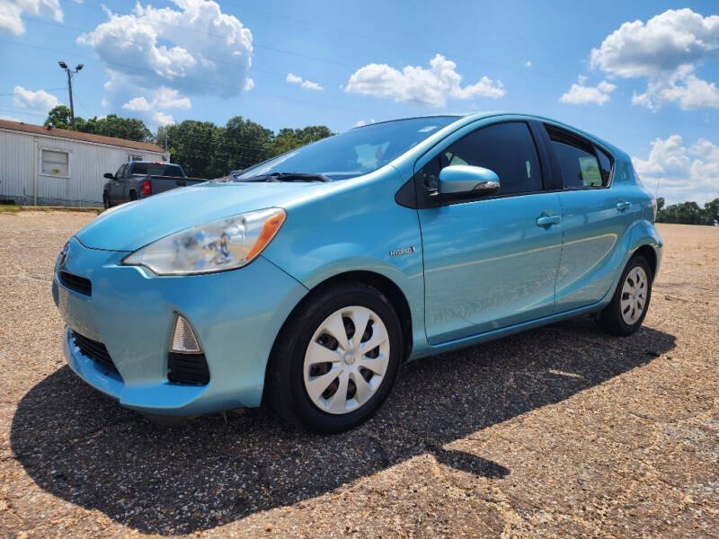 2013 Toyota Prius c null photo 4