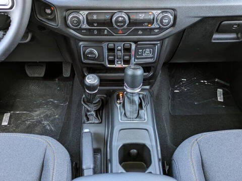 2025 Jeep Gladiator Sport S