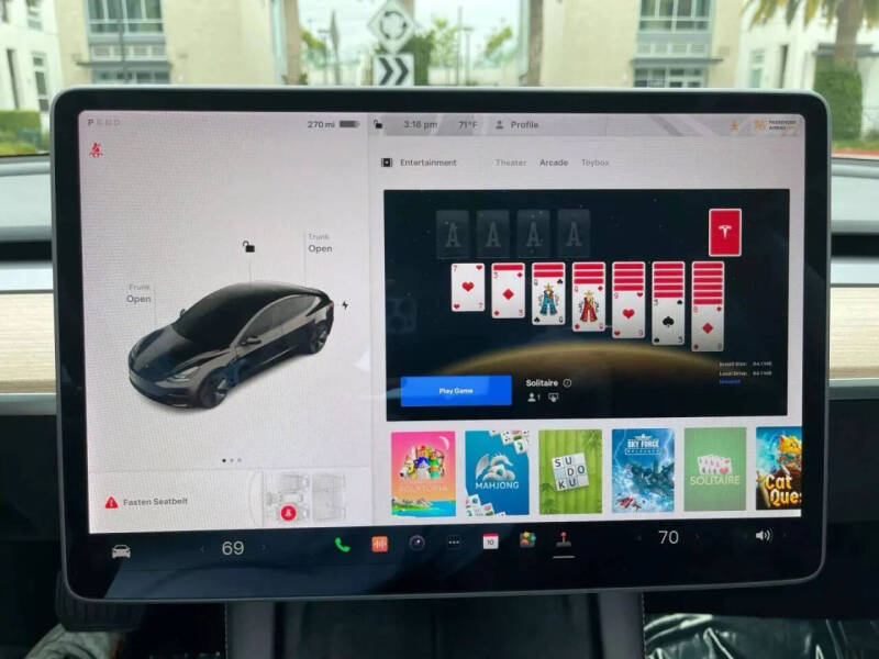 2022 Tesla Model 3 Long Range