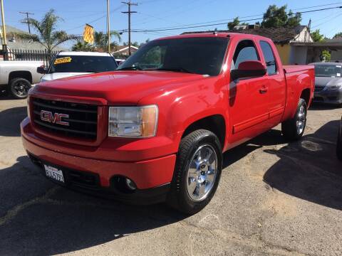 2007 GMC Sierra 1500 for sale at JR'S AUTO SALES in Pacoima CA