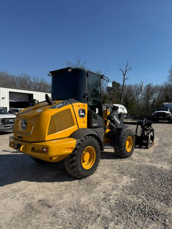 2023 John Deere 324P