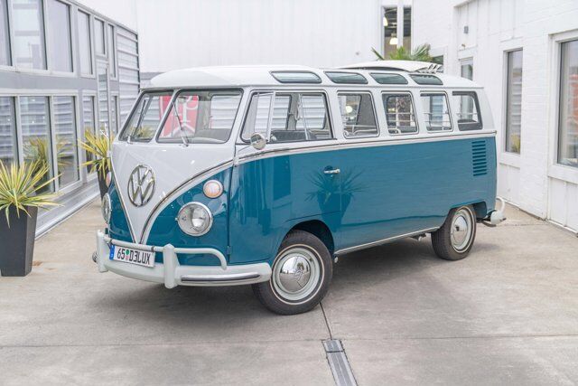 1965 Volkswagen Bus 2