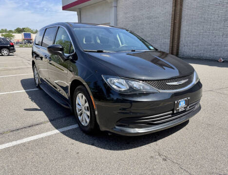 2017 Chrysler Pacifica Touring