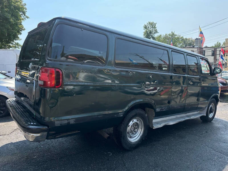 2002 Dodge Ram Van 3500 Maxi