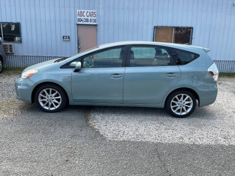 2013 Toyota Prius v Five