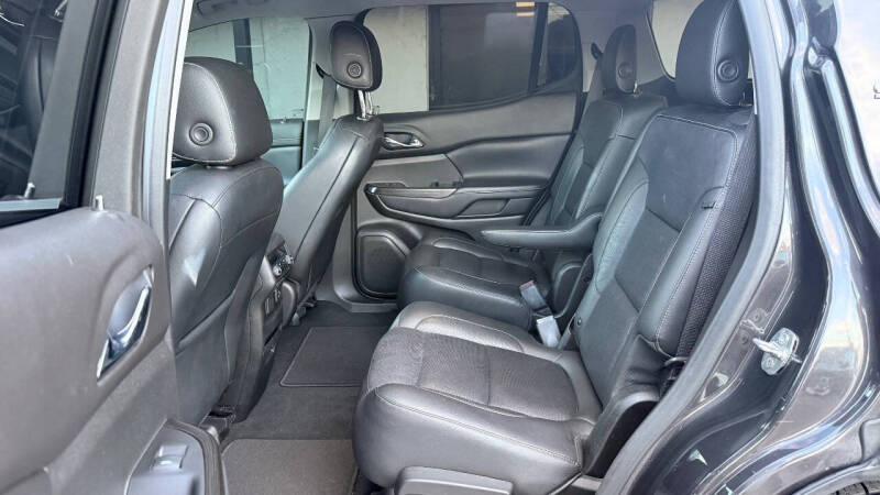 2019 GMC Acadia SLT-1