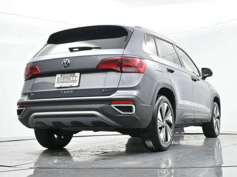 2024 Volkswagen Taos SE 4Motion