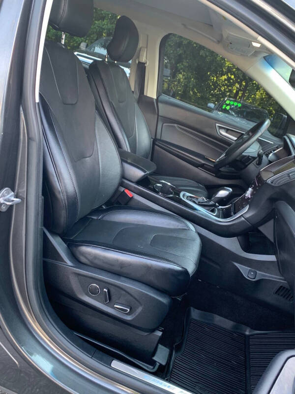 2018 Ford Edge Titanium