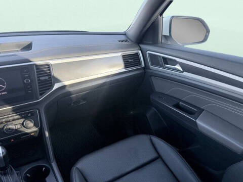 2021 Volkswagen Atlas Cross Sport V6 SE R-Line