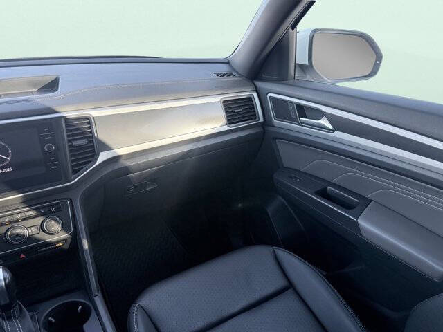 2021 Volkswagen Atlas Cross Sport V6 SE R-Line