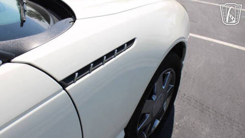 2002 Ford Thunderbird Deluxe