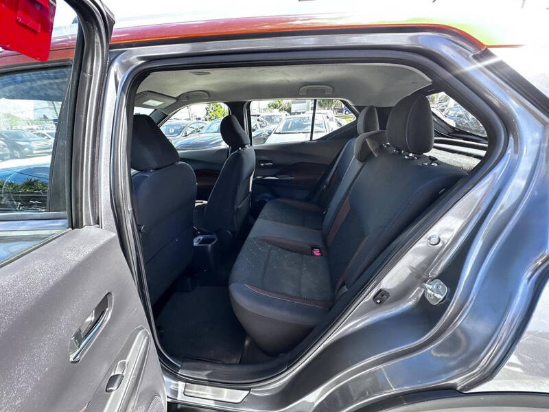 2018 Nissan Kicks SR