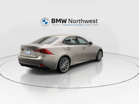 2017 Lexus IS 200t
