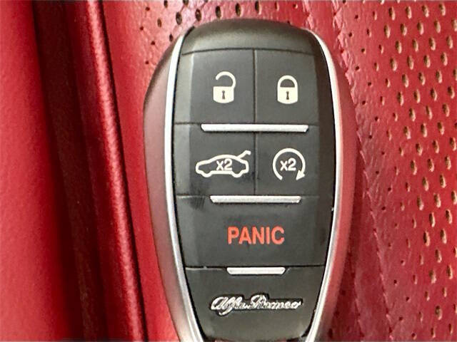 2022 Alfa Romeo Stelvio Veloce