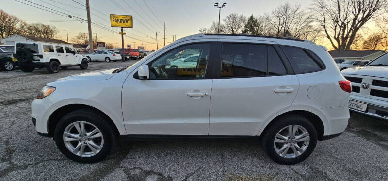 2011 Hyundai Santa Fe SE photo 3