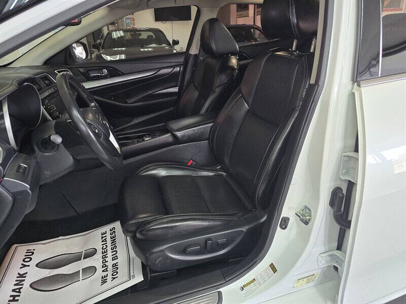 2017 Nissan Maxima 3.5 SV