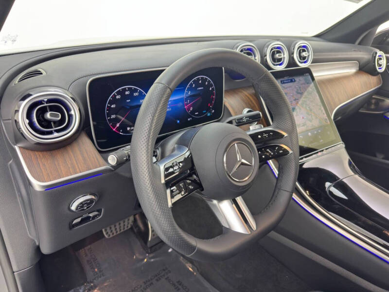 2025 Mercedes-Benz GLC GLC 300
