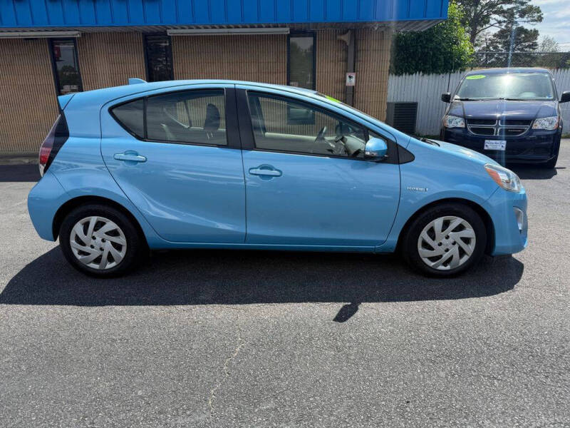 2015 Toyota Prius c Two