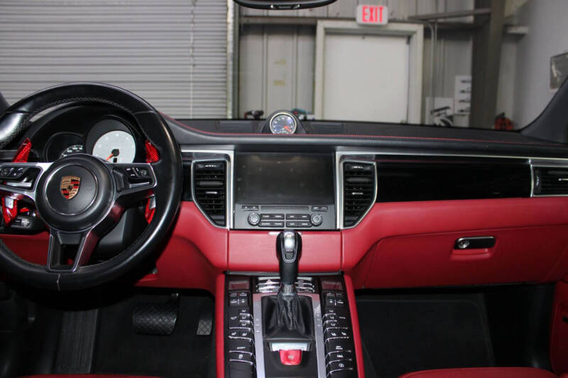 2018 Porsche Macan S
