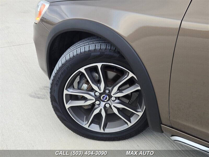 2016 Volvo V60 Cross Country T5