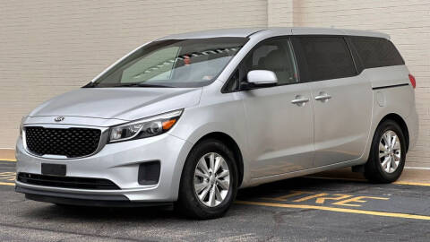 2016 Kia Sedona L