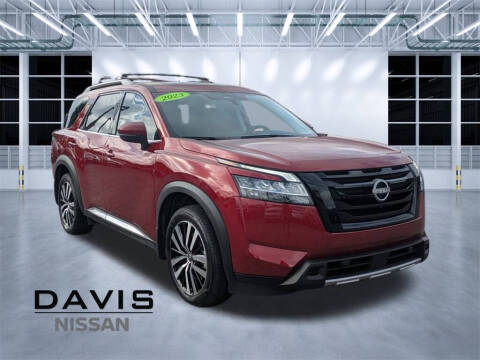 2023 Nissan Pathfinder Platinum