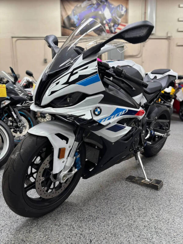 2024 BMW S 1000 RR