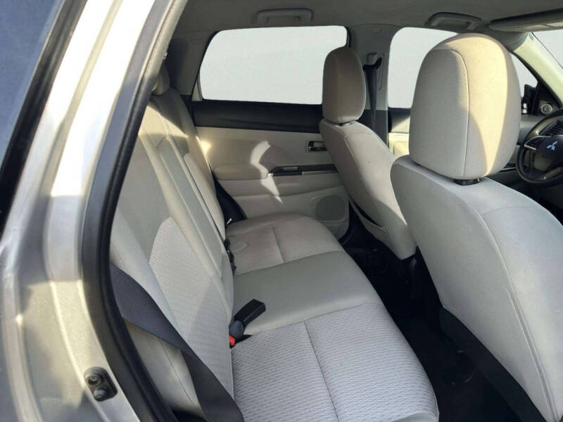 2019 Mitsubishi Outlander Sport ES