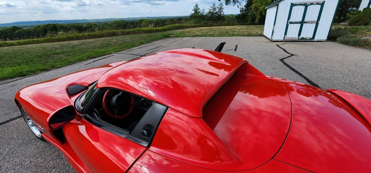 1997 Dodge Viper 49