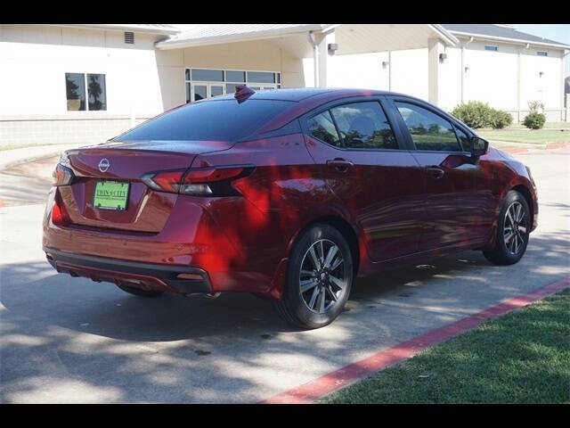 2025 Nissan Versa SV