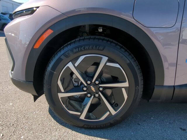 2026 Chevrolet Equinox EV LT 2