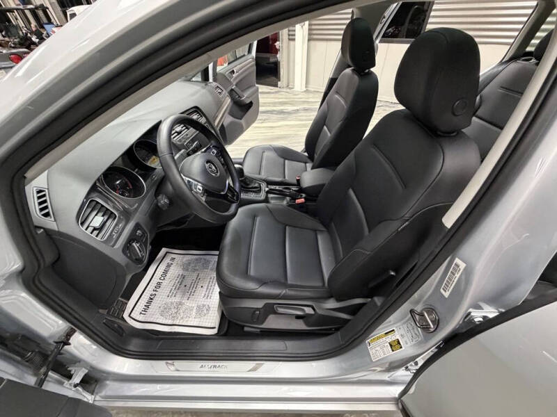 2017 Volkswagen Golf Alltrack