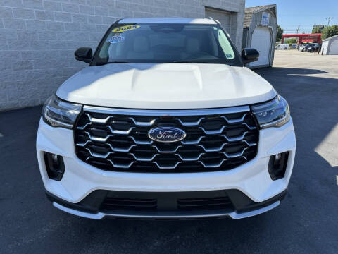2025 Ford Explorer Platinum