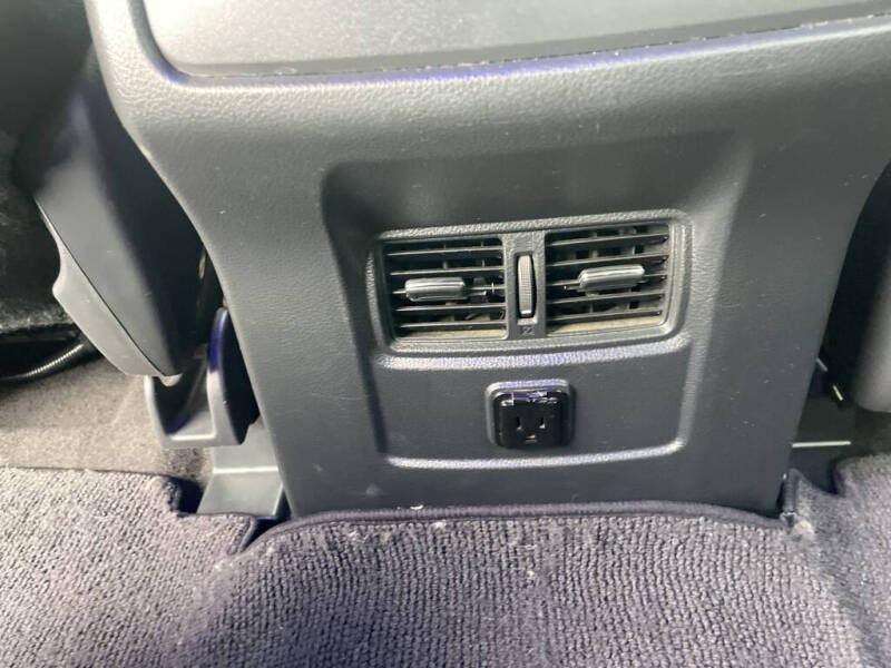 2017 Nissan Titan SL