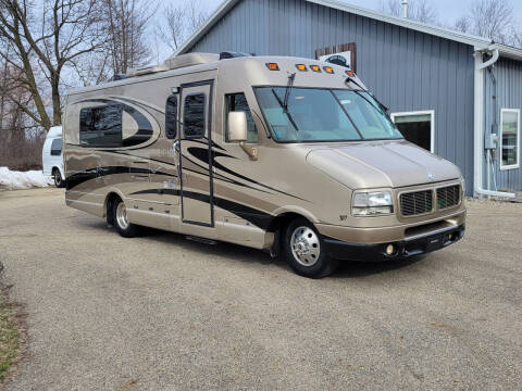 1999 Chevrolet P30 Isata for sale at D & L Auto Sales in Wayland MI