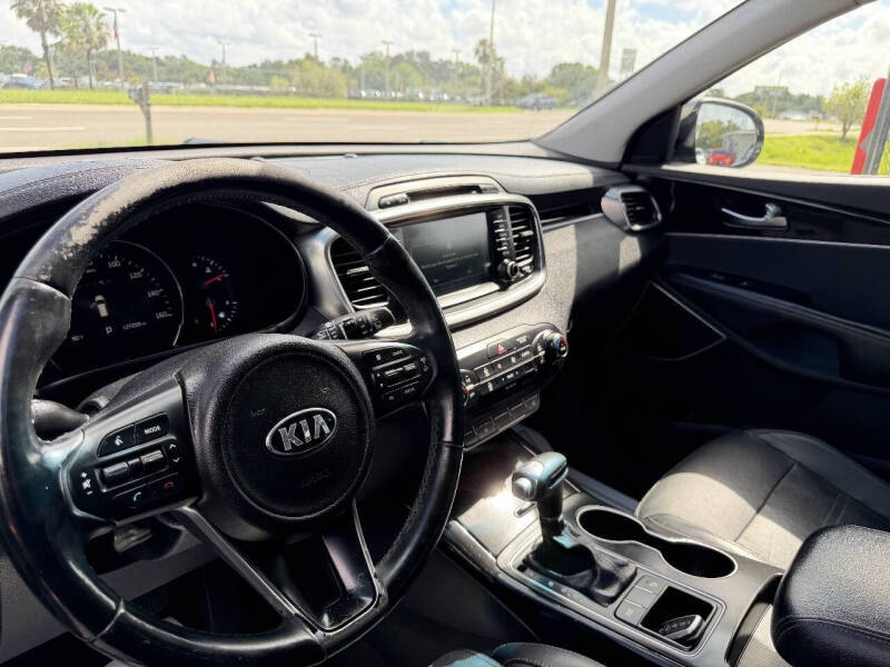 2016 Kia Sorento SX V6