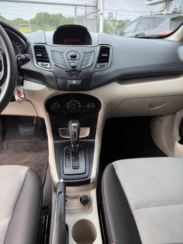 2012 Ford Fiesta S