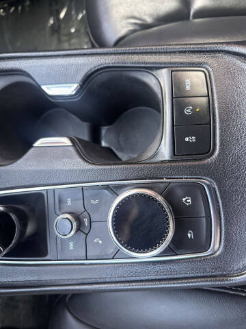 2021 Cadillac XT4 Premium Luxury