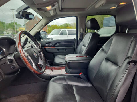 2011 Cadillac Escalade Premium