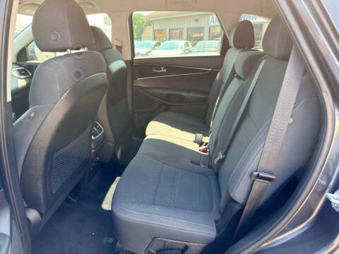 2018 Kia Sorento LX
