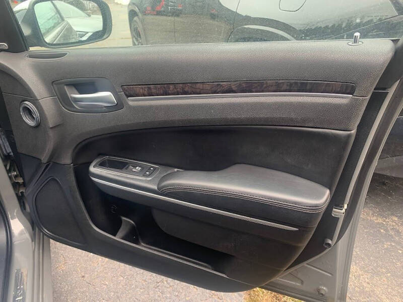 2018 Chrysler 300 Limited