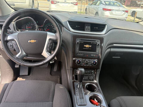 2017 Chevrolet Traverse LT