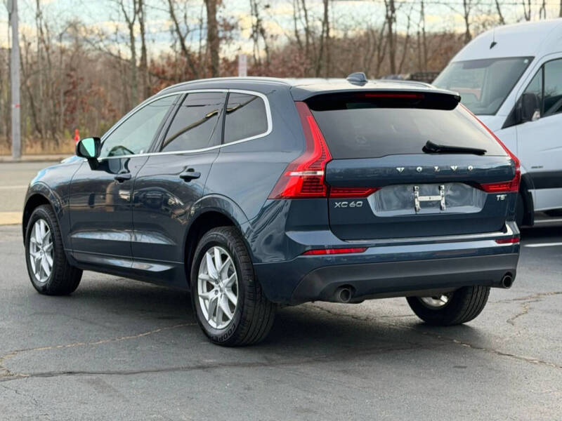 2020 Volvo XC60 T5 Momentum