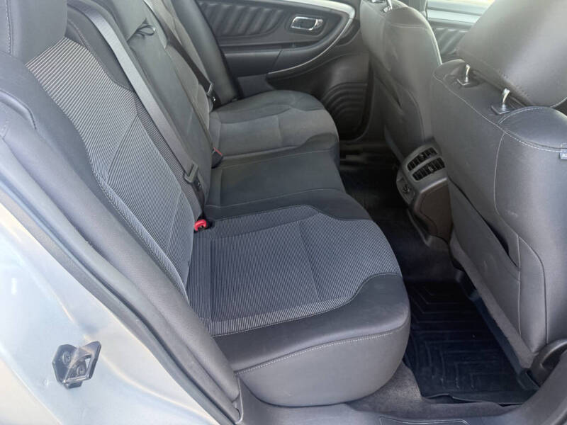 2015 Ford Taurus SEL