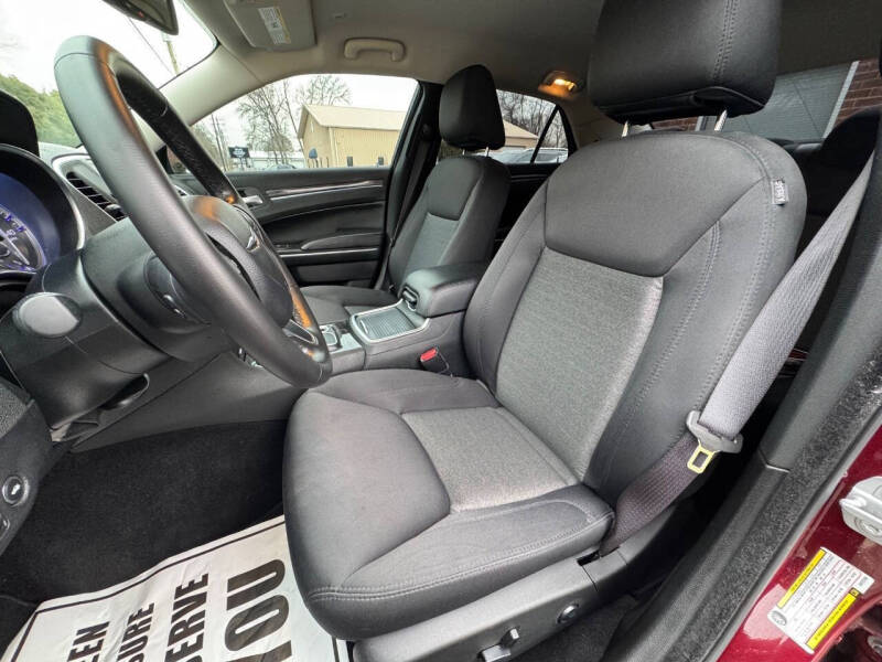 2020 Chrysler 300 Touring