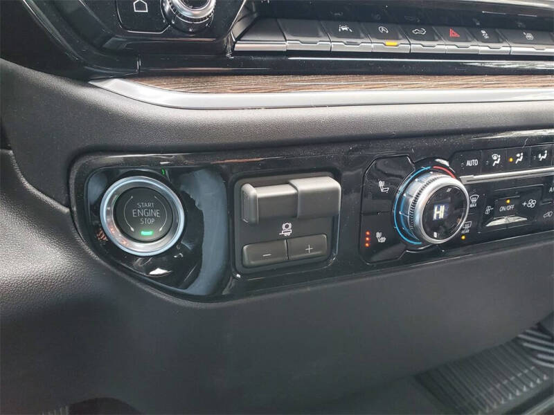 2026 GMC Sierra 1500 Elevation Standard